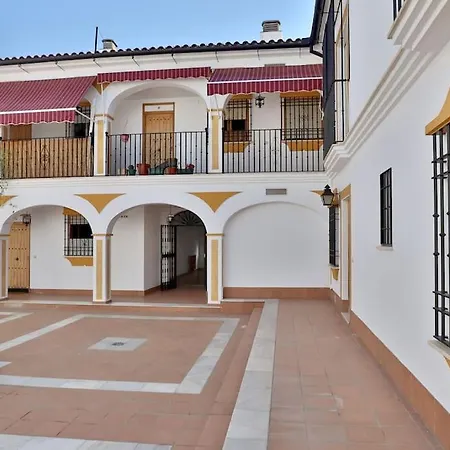 Almanzor Apartment *