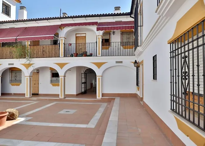 Almanzor Appartement *